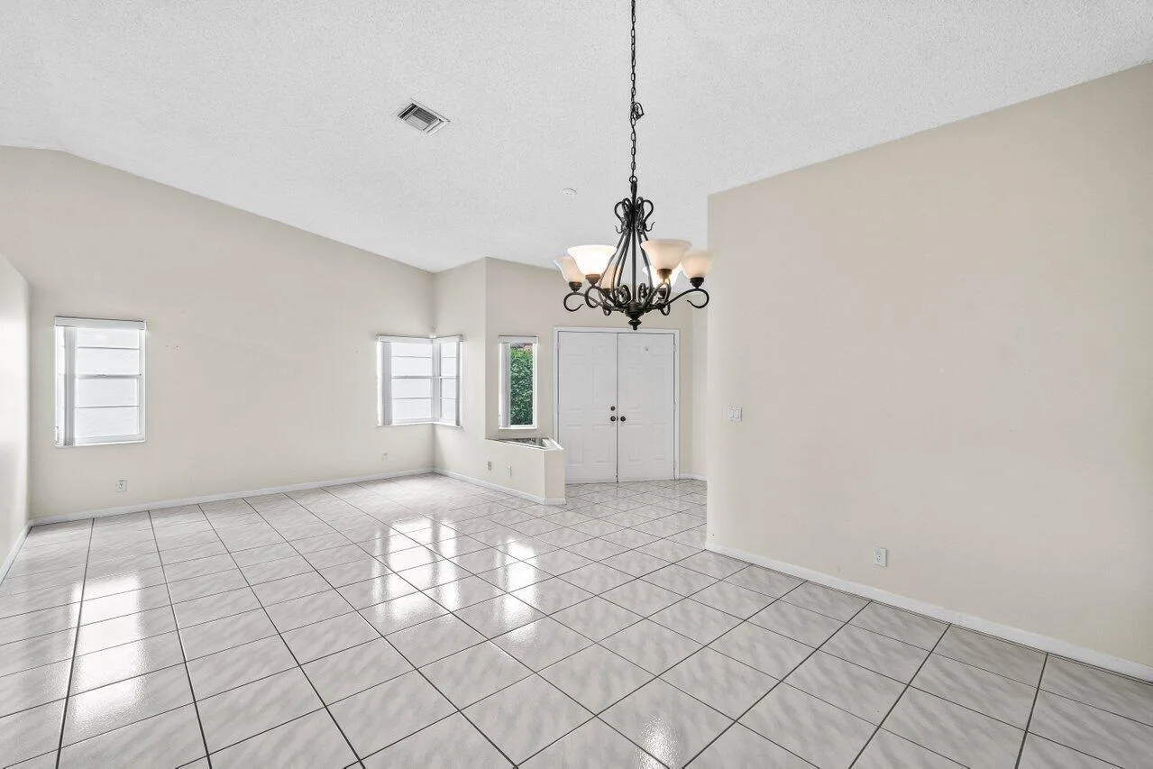 10001 Country Brook Road, Boca Raton, FL 33428 photo 4