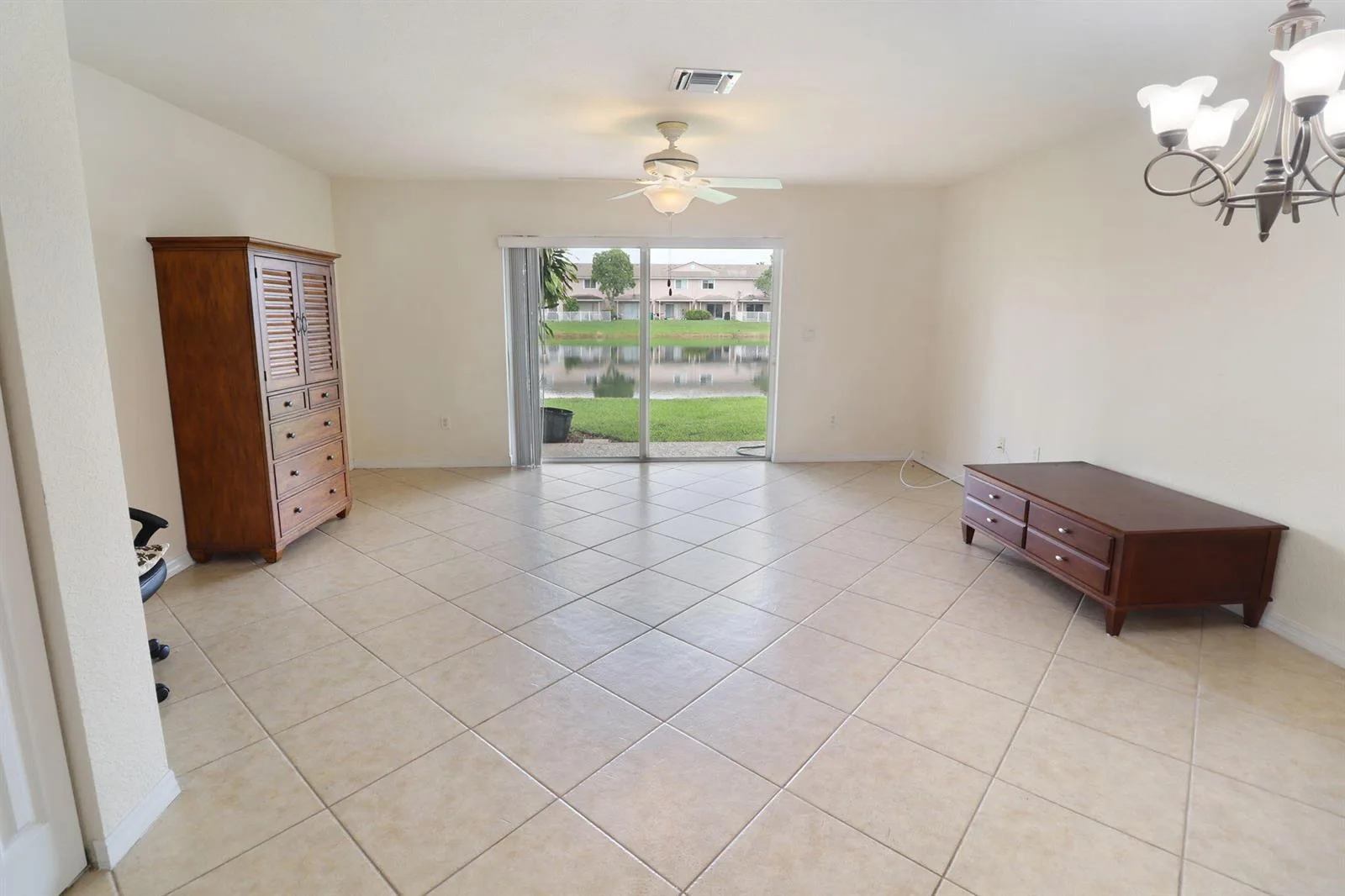 5930 ROYAL Way, Tamarac, FL 33321 photo 9