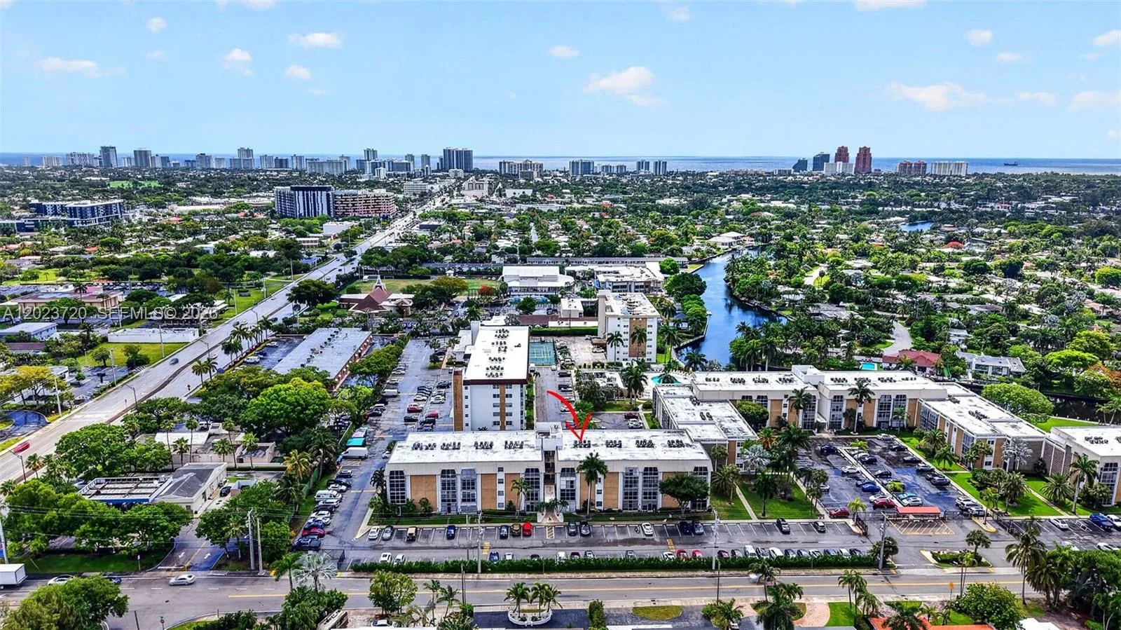 3040 NE 16th Ave # 310, Oakland Park, FL 33334
