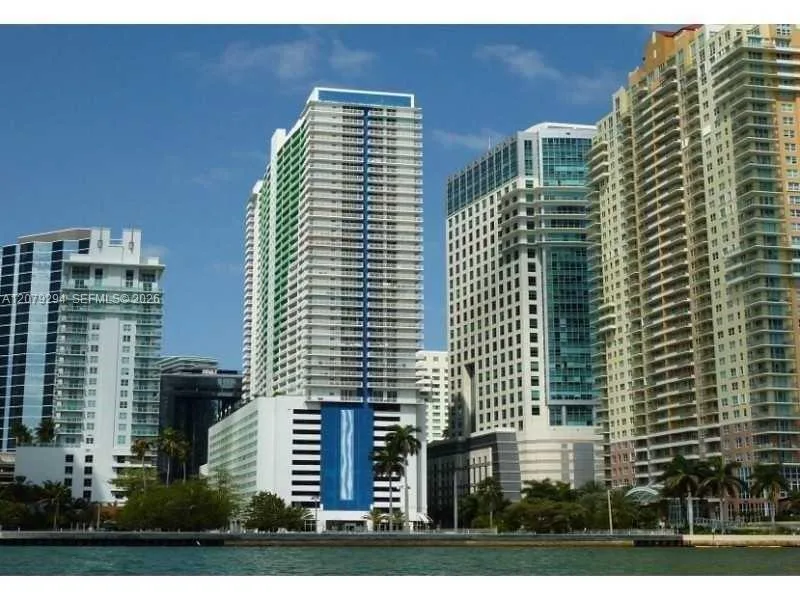 1200 Brickell Bay Dr # 2303, Miami, FL 33131