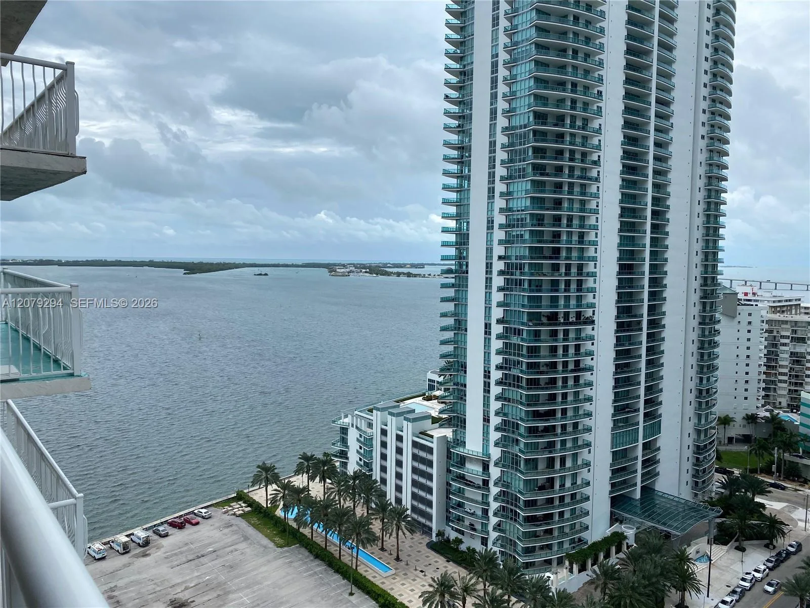 1200 Brickell Bay Dr # 2303, Miami, FL 33131 photo 4