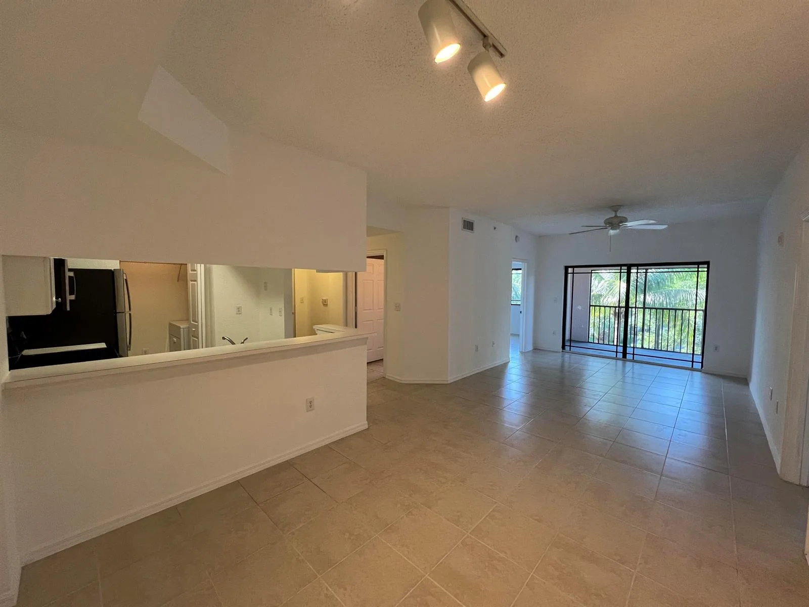 2812 GRANDE Parkway # 301, Palm Beach Gardens, FL 33410