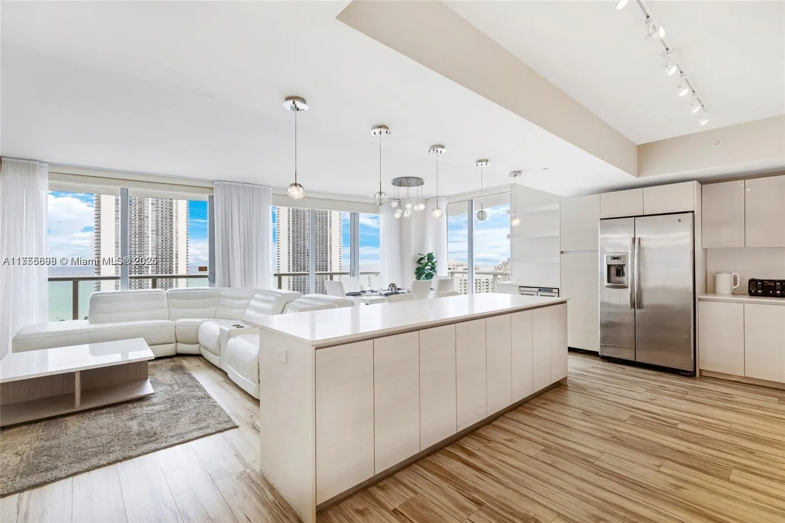 2600 E Hallandale Beach Blvd # T2401, Hallandale Beach, FL 33009