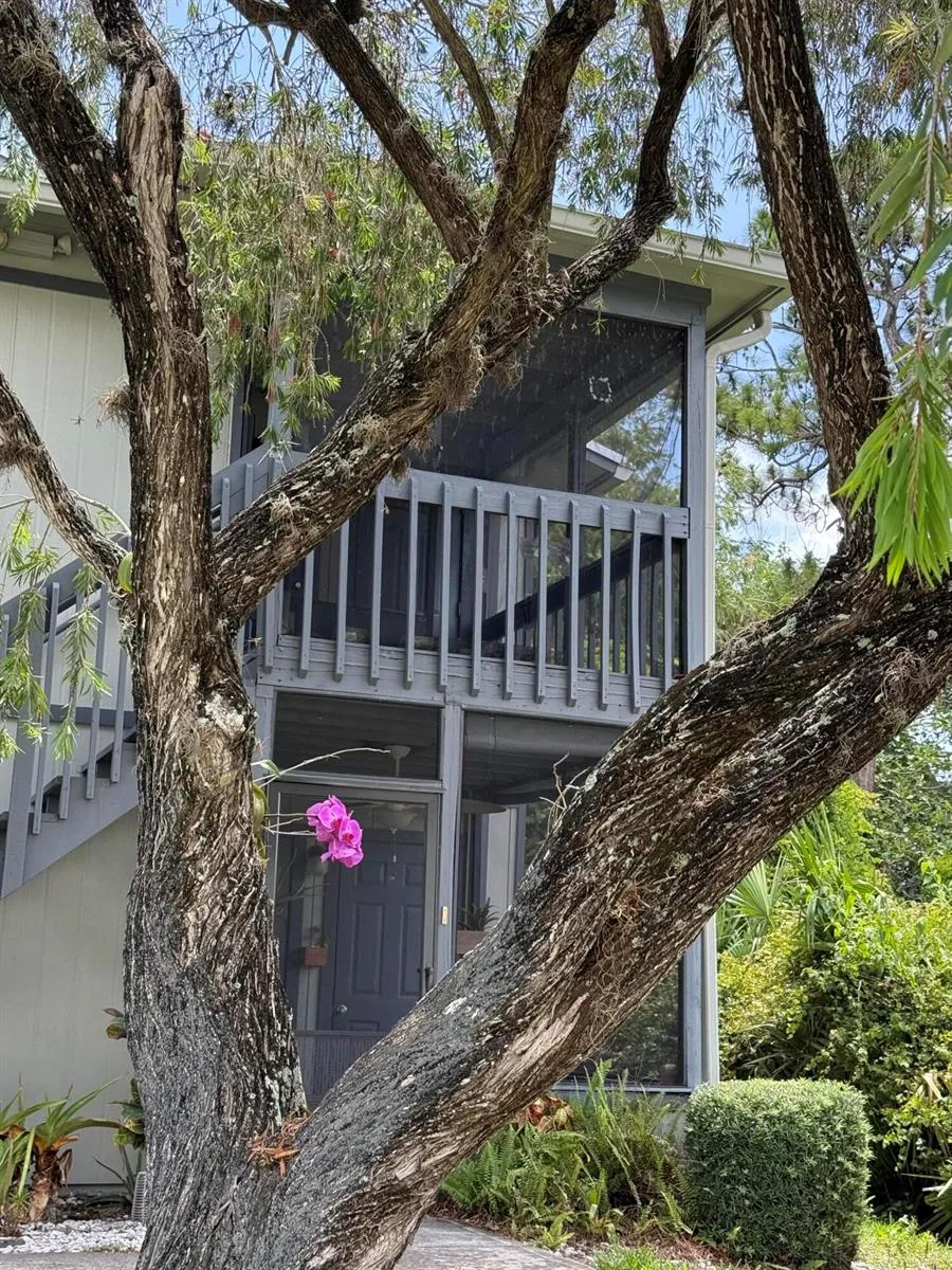 8228 SE Croft Circle # J-8, Hobe Sound, FL 33455