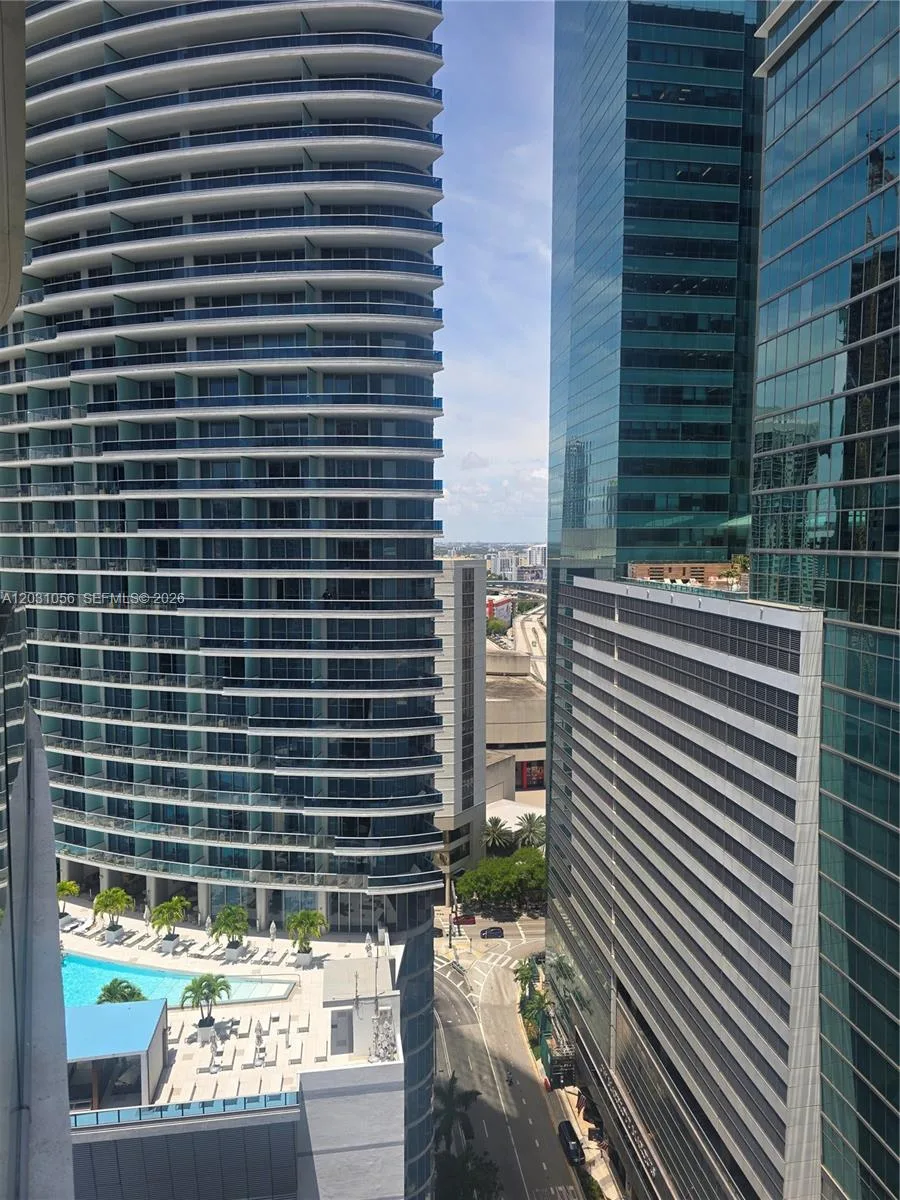 300 Biscayne Blvd Way # 2408W, Miami, FL 33131 photo 10