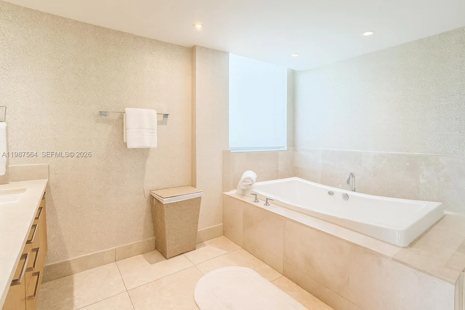 17001 Collins Ave # 908, Sunny Isles Beach, FL 33160 photo 13