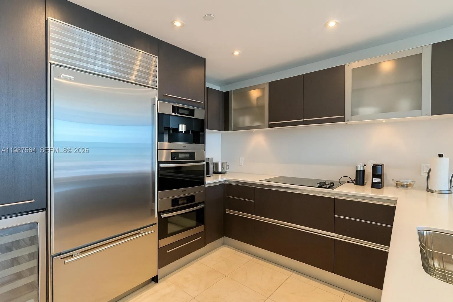 17001 Collins Ave # 908, Sunny Isles Beach, FL 33160 photo 7