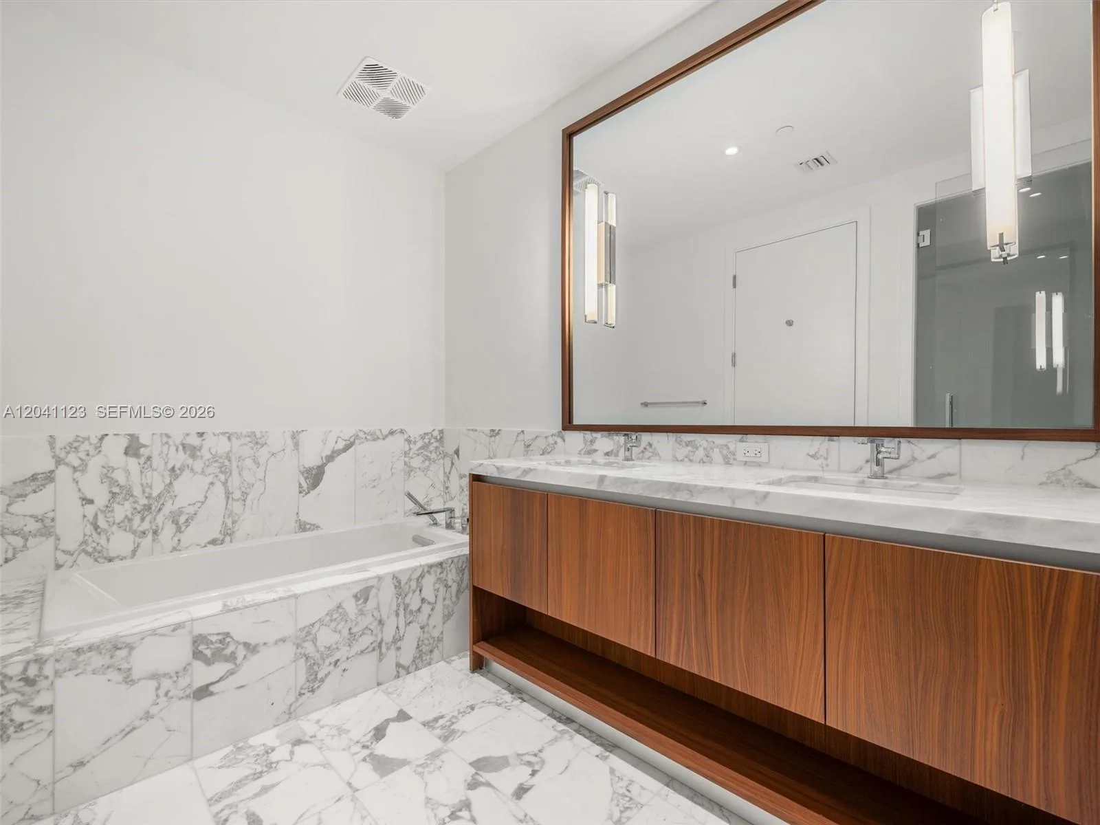 175 SE 25th Rd # 502, Miami, FL 33129 photo 13