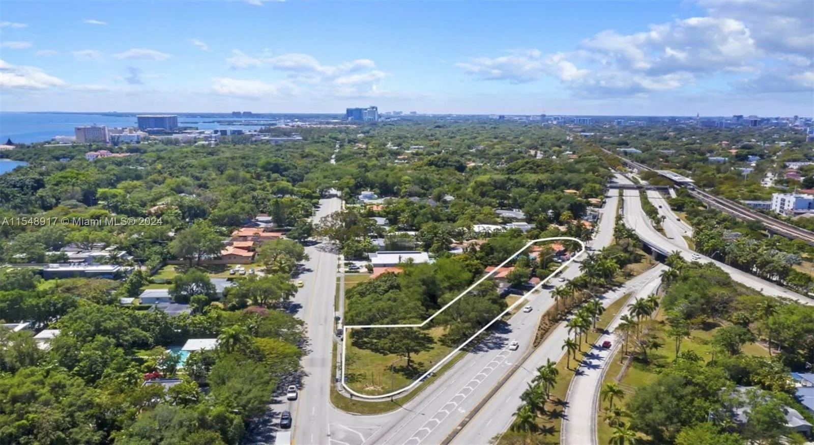 2900 S Miami Ave, Miami, FL 33129 photo 4