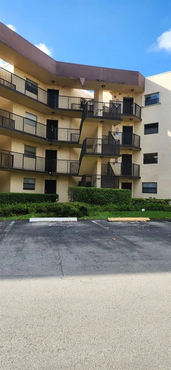 6555 W Broward Boulevard # 201, Plantation, FL 33317