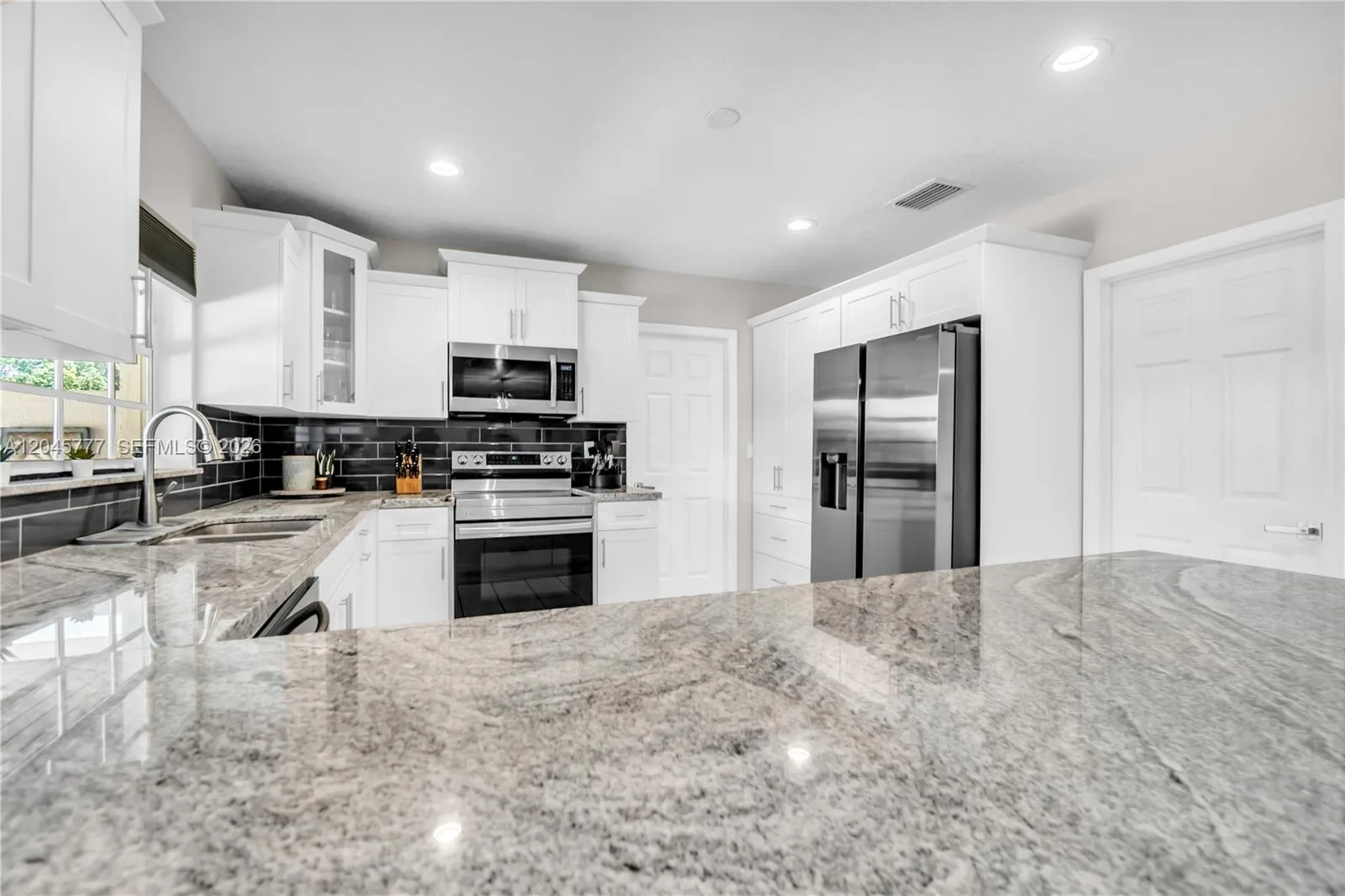12805 SW 193rd Ter, Miami, FL 33177 photo 6