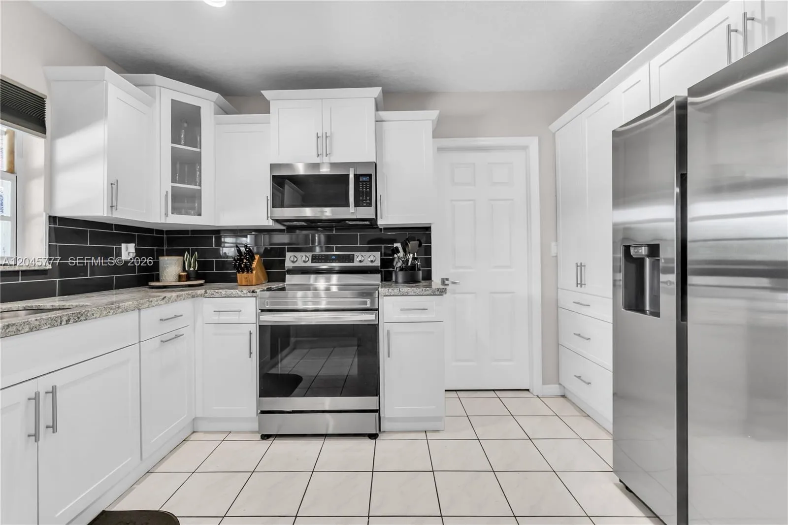 12805 SW 193rd Ter, Miami, FL 33177 photo 9
