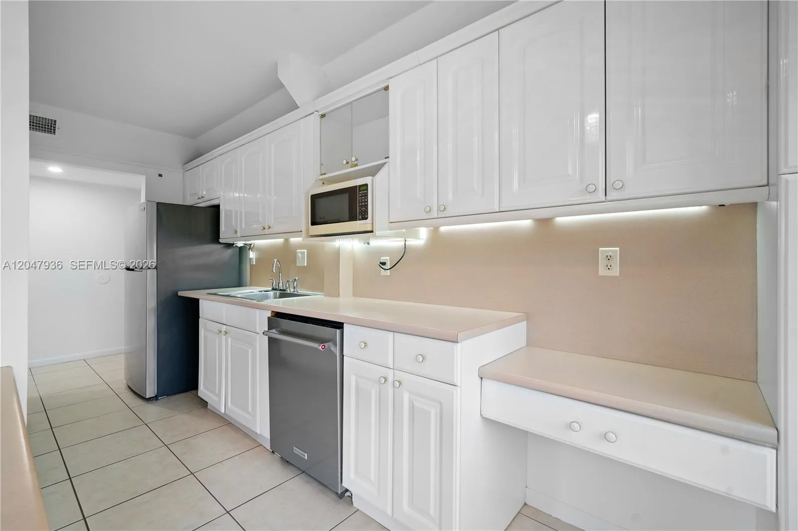1891 N 61st Ave # B215, Hollywood, FL 33024 photo 12