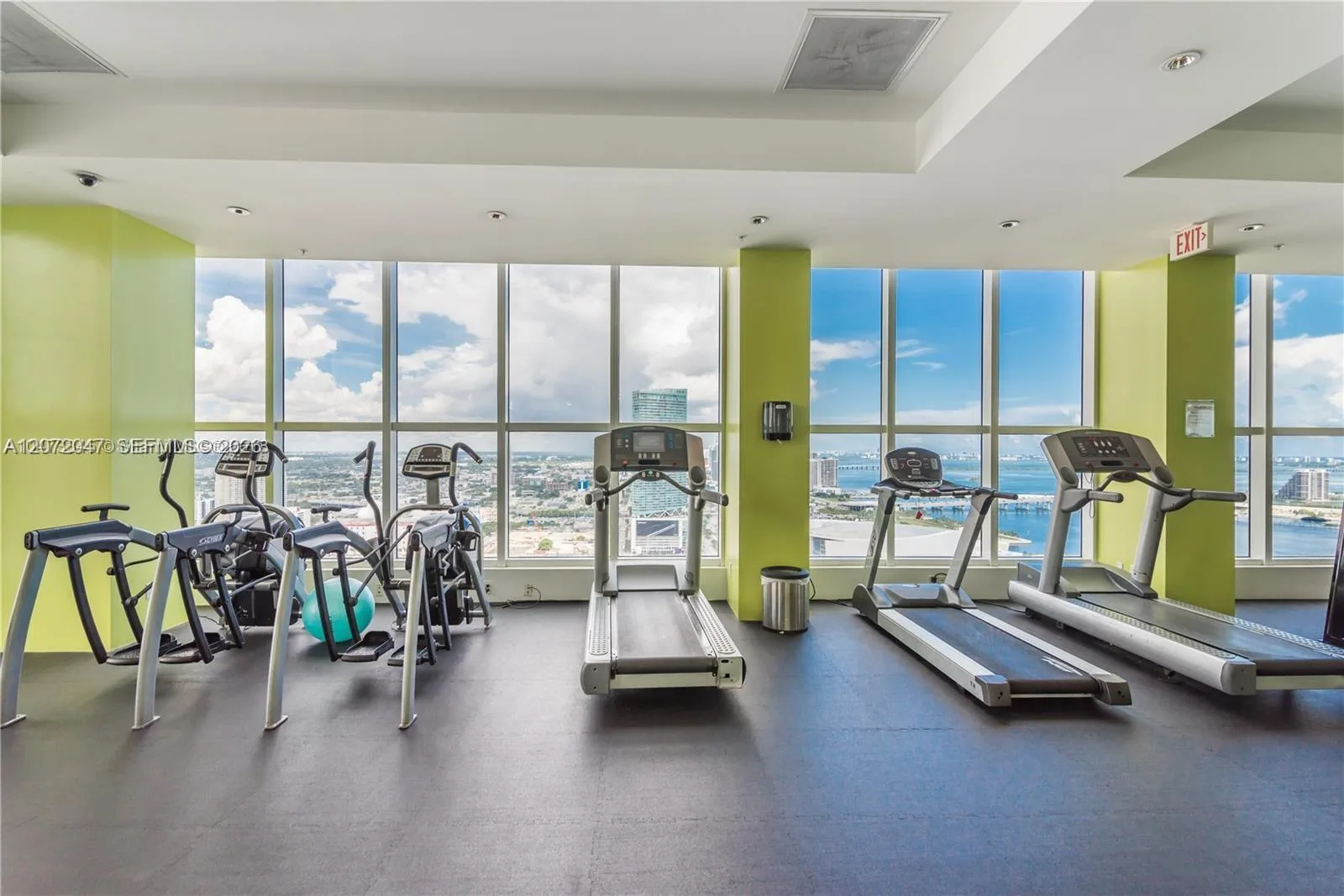 133 NE 2nd Ave # 2808, Miami, FL 33132 photo 11