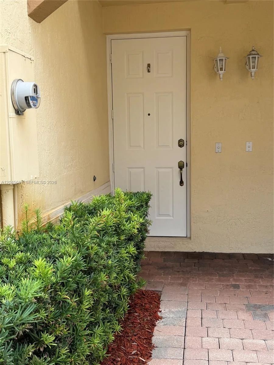 7432 Willow Grove Pl, Davie, FL 33314 photo 2