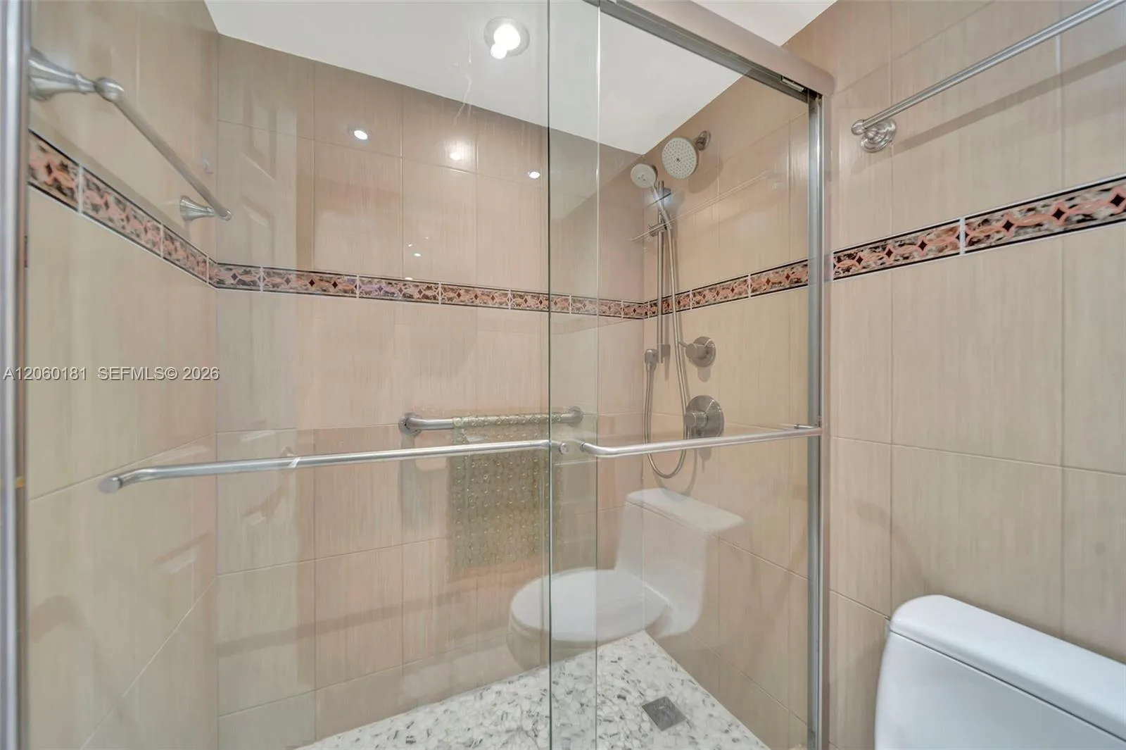 200 172nd St # 220, Sunny Isles Beach, FL 33160 photo 11