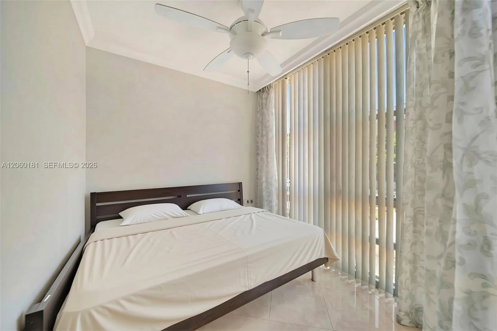 200 172nd St # 220, Sunny Isles Beach, FL 33160 photo 12