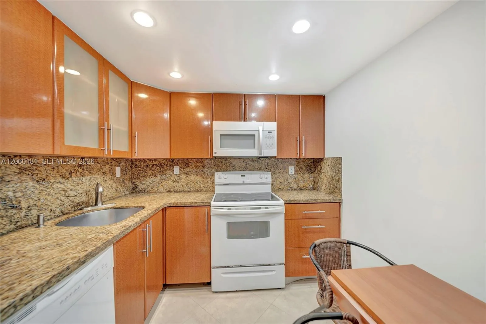 200 172nd St # 220, Sunny Isles Beach, FL 33160 photo 5