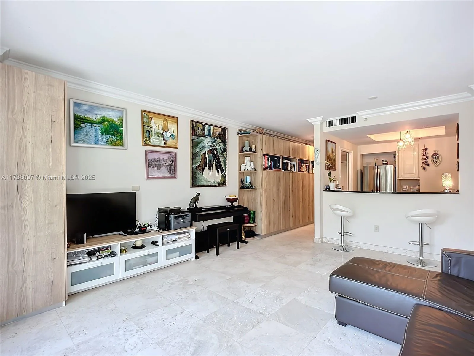 3400 SW 27th Avenue # 302, Miami, FL 33133 photo 2