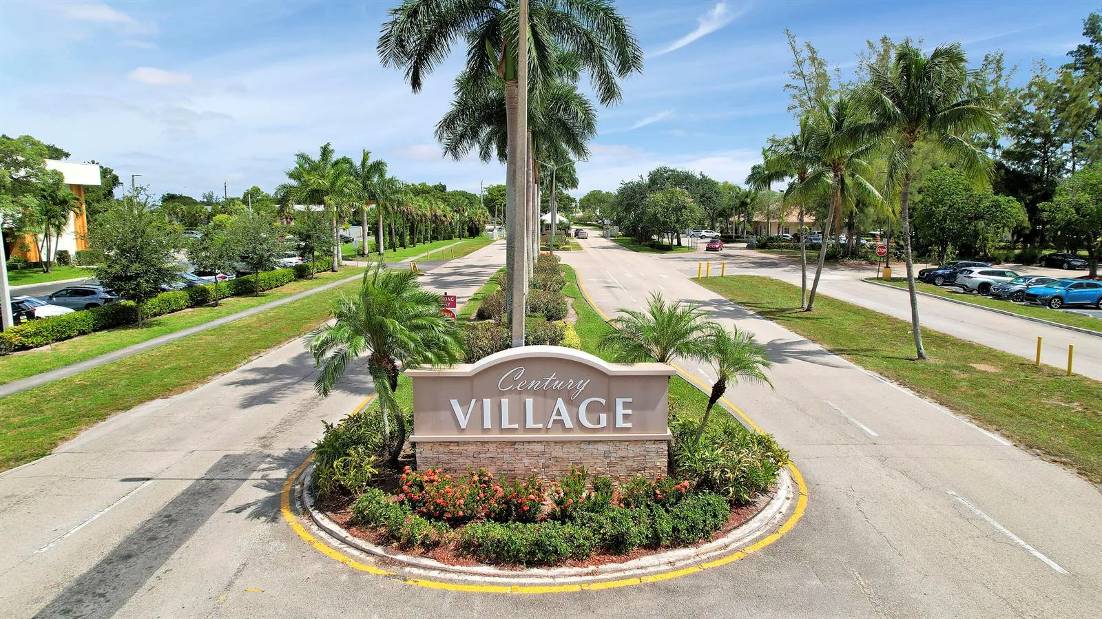 210 Wellington E, West Palm Beach, FL 33417