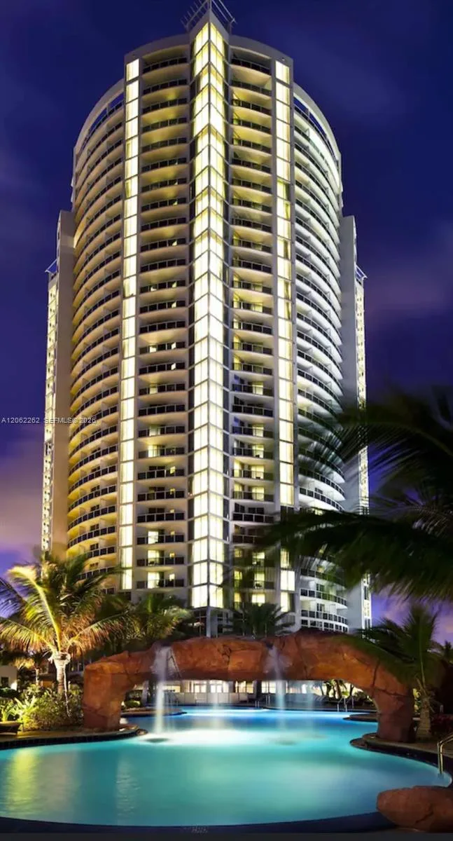 18001 Collins Ave # 2206, Sunny Isles Beach, FL 33160