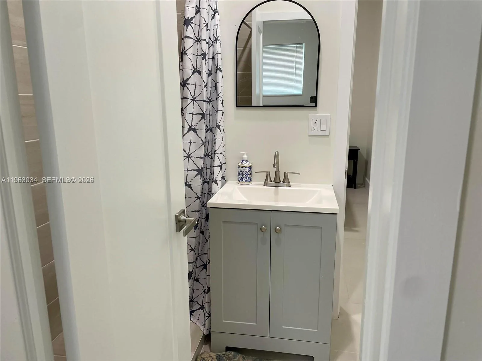 5352 Orduna Dr # 0, Coral Gables, FL 33146 photo 11