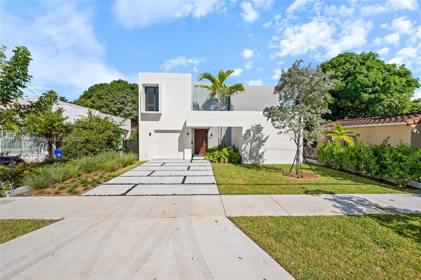 2127 SW 11th Ter, Miami, FL 33135