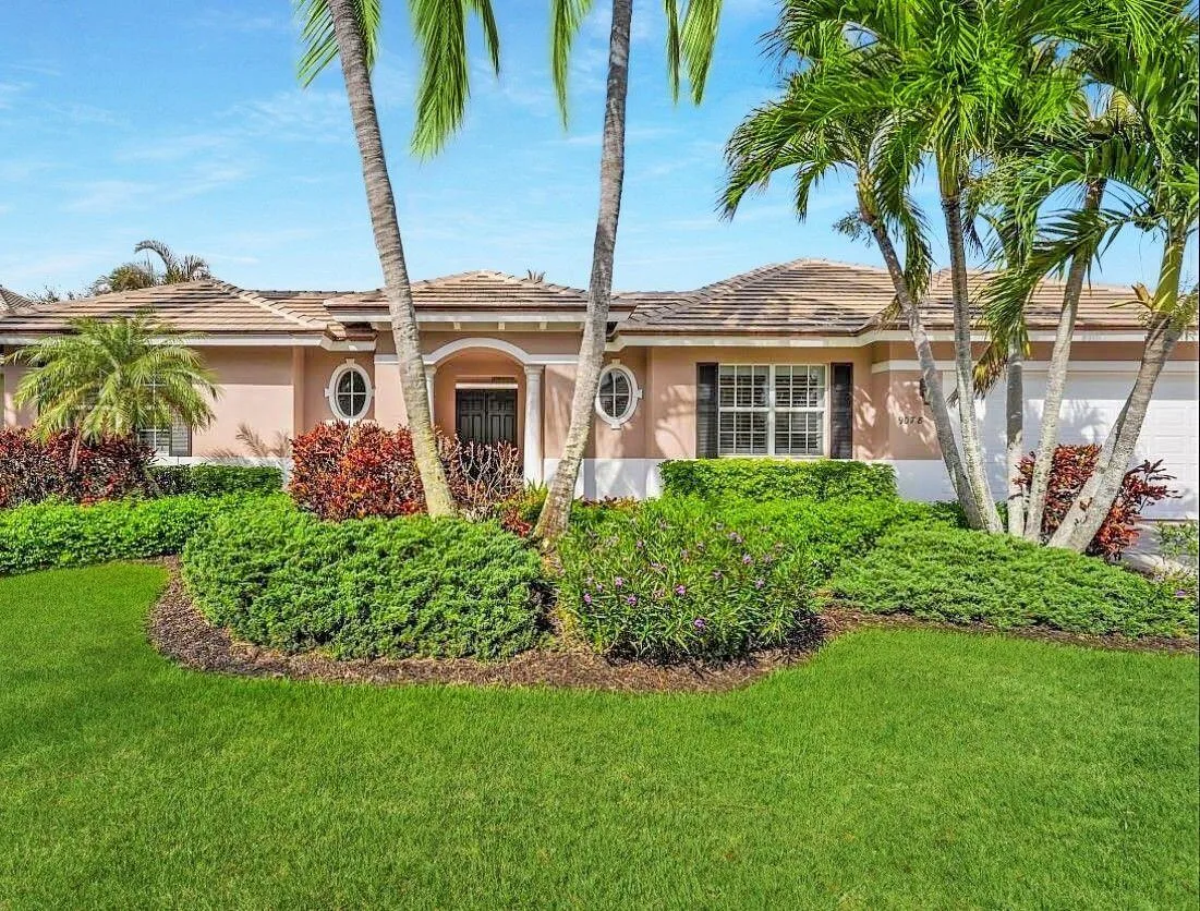 9078 Castle Harbour Circle, Vero Beach, FL 32963 photo 2