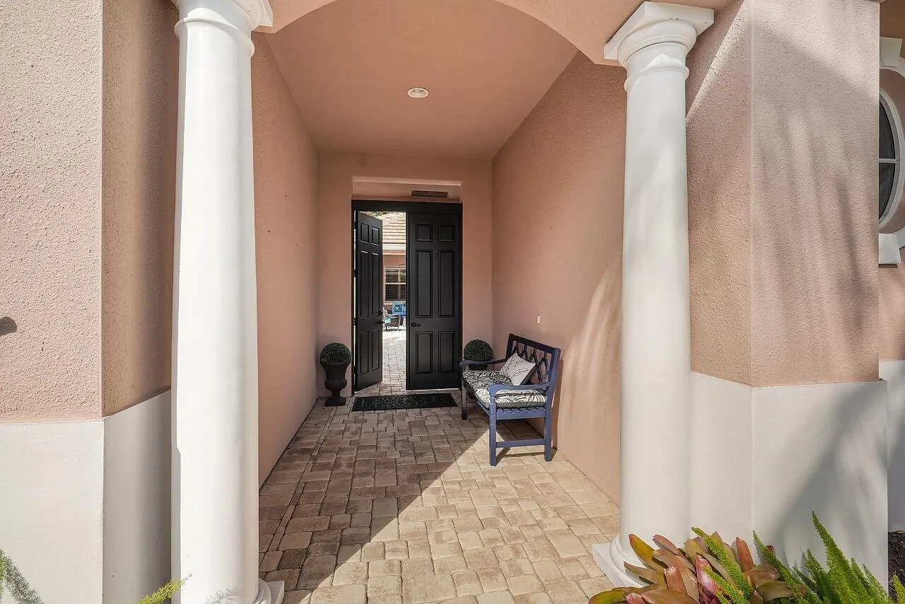 9078 Castle Harbour Circle, Vero Beach, FL 32963 photo 3