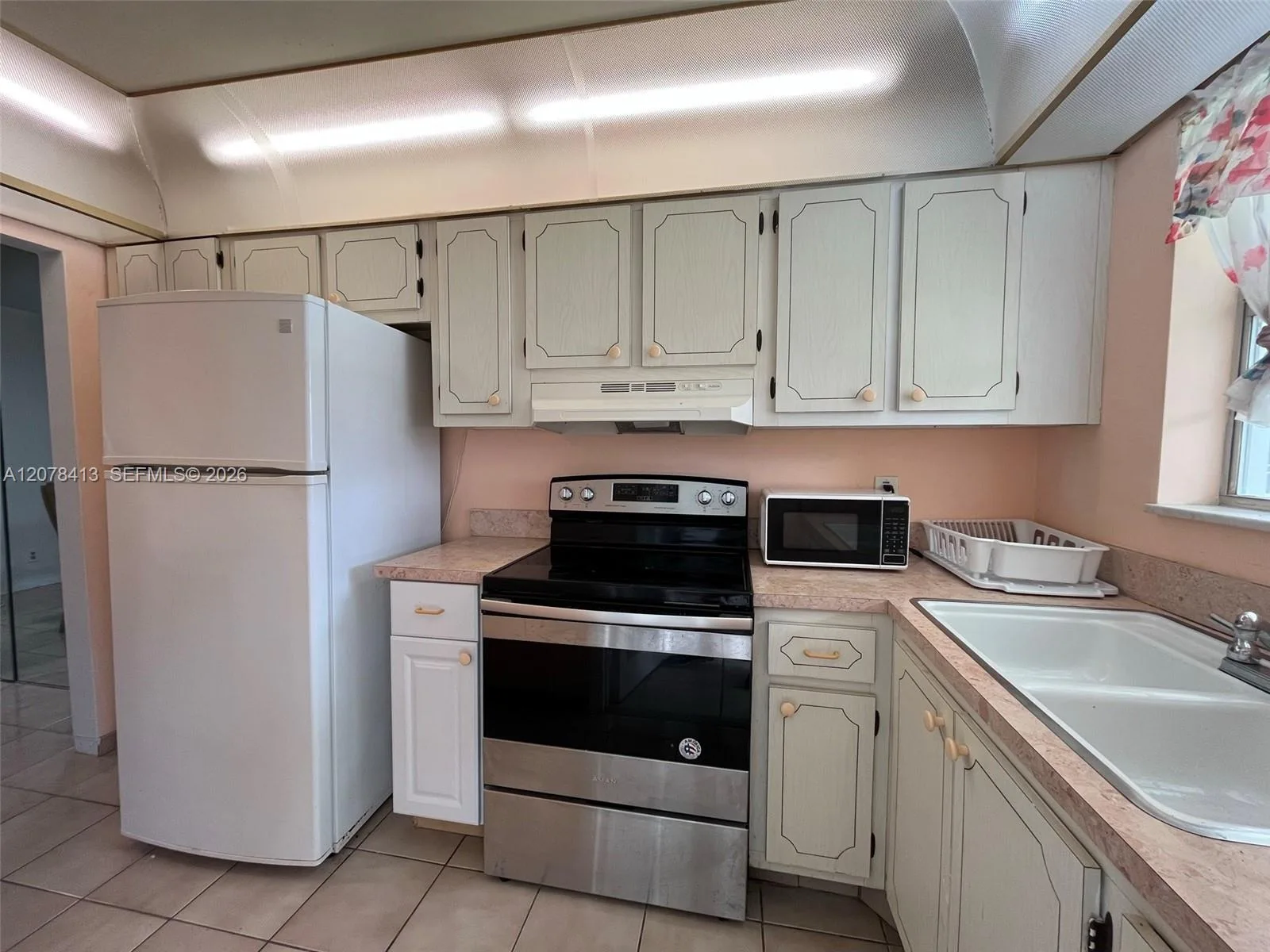 581 Blue Heron Dr # 307-B, Hallandale Beach, FL 33009 photo 11