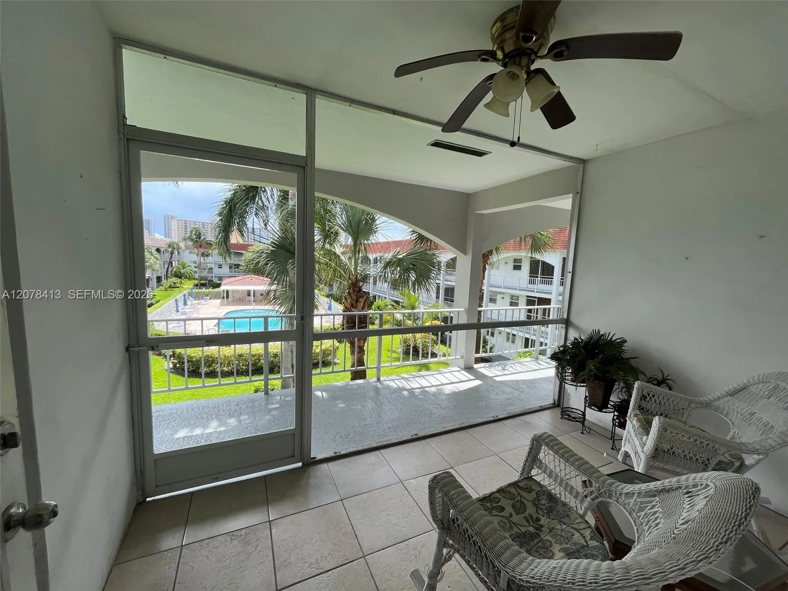 581 Blue Heron Dr # 307-B, Hallandale Beach, FL 33009 photo 5