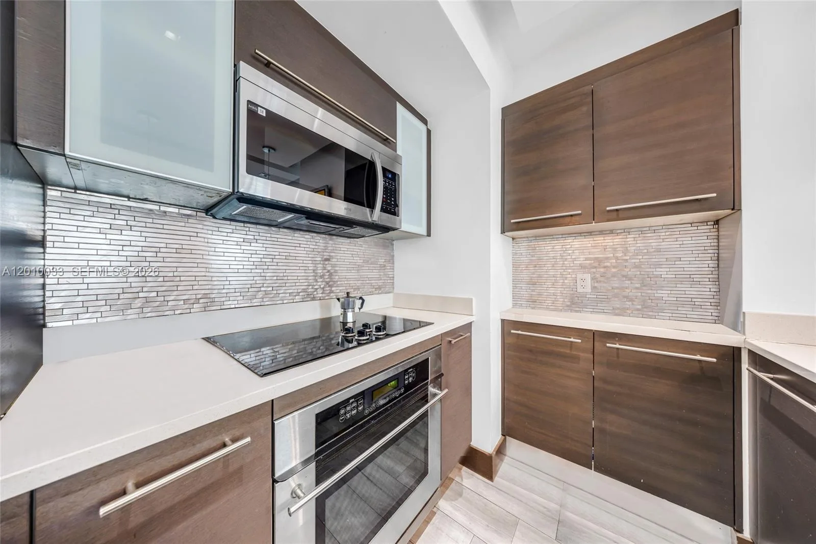 500 Brickell Ave # 3707, Miami, FL 33131 photo 3