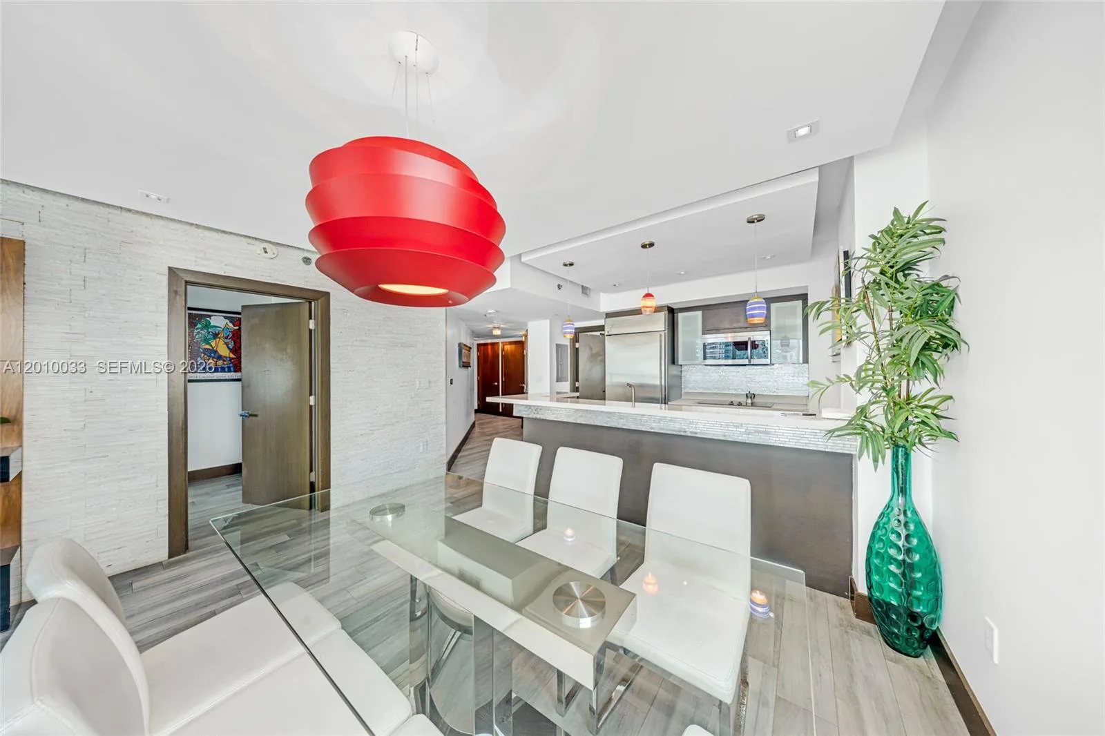 500 Brickell Ave # 3707, Miami, FL 33131 photo 8