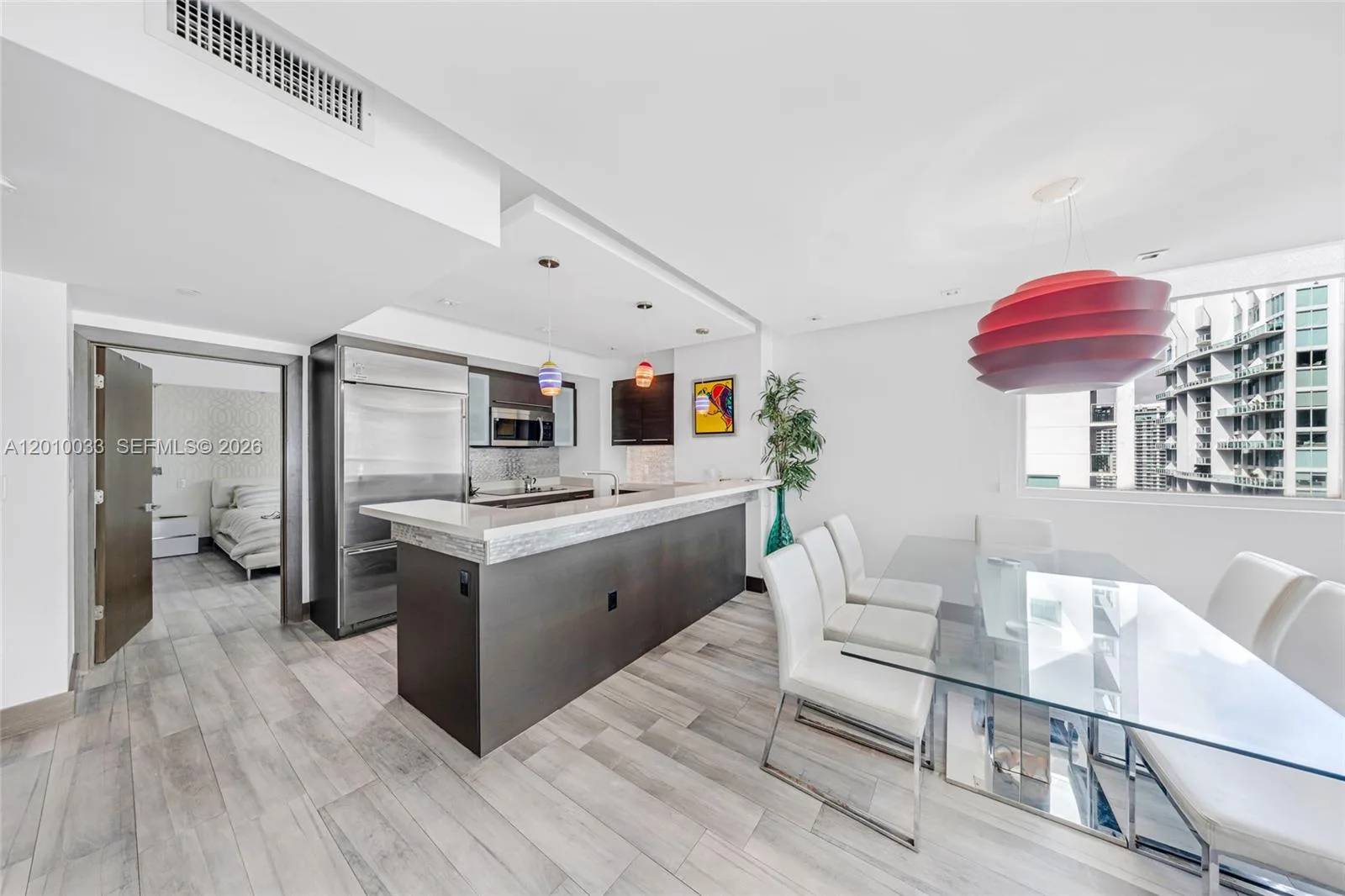500 Brickell Ave # 3707, Miami, FL 33131 photo 9