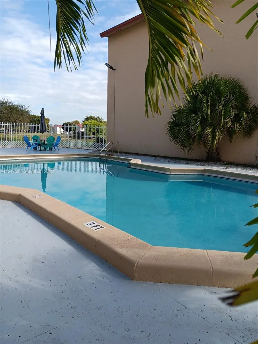 271 W Park Dr # 1-7, Miami, FL 33172 photo 3