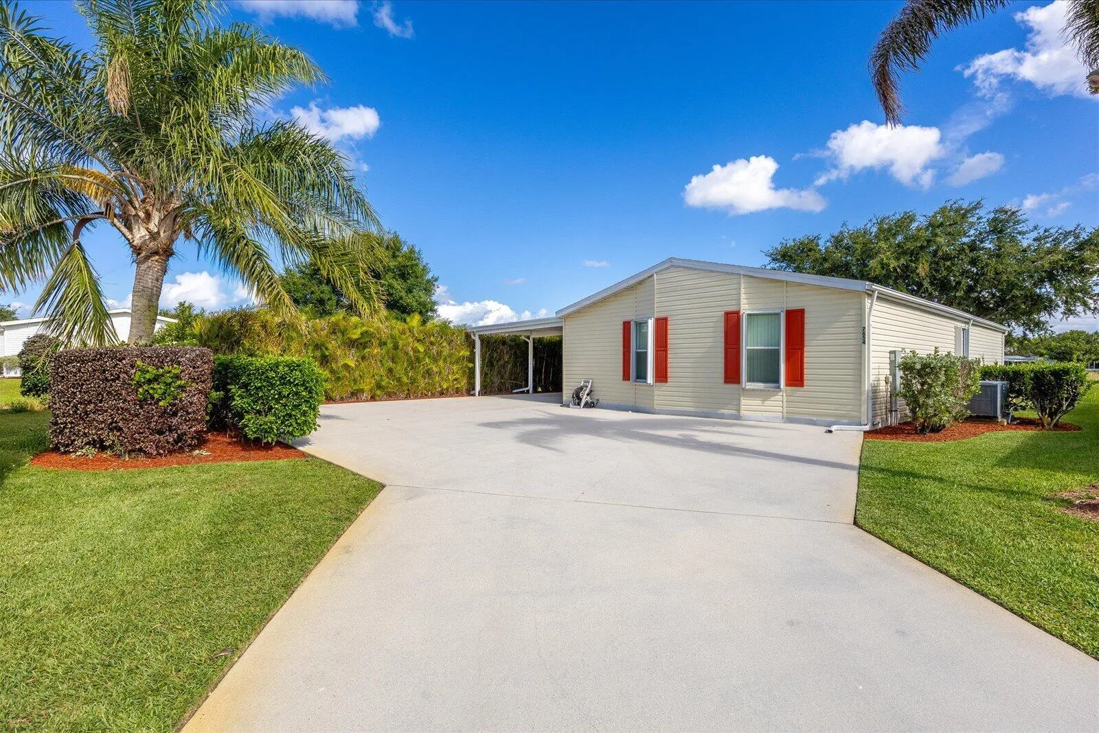 7654 Red Crossbill Court, Port St. Lucie, FL 34952