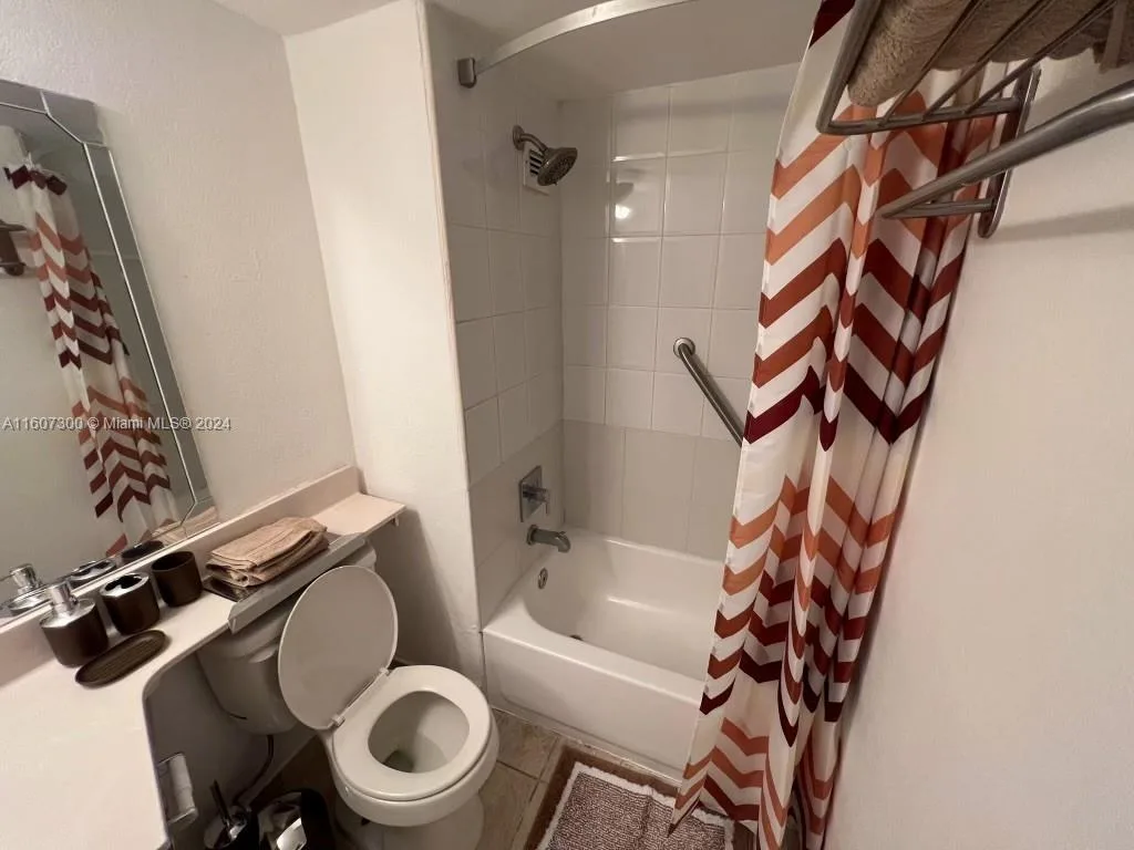 19201 Collins Ave # 428, Sunny Isles Beach, FL 33160 photo 11