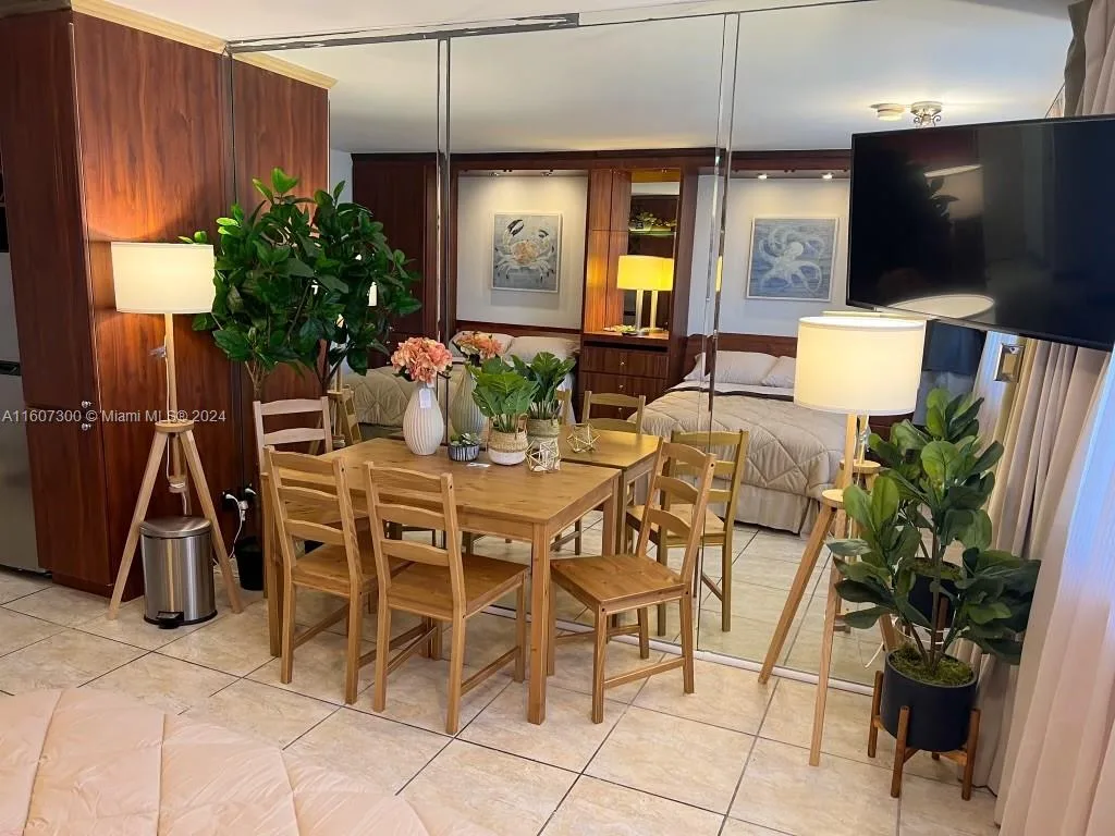 19201 Collins Ave # 428, Sunny Isles Beach, FL 33160 photo 6