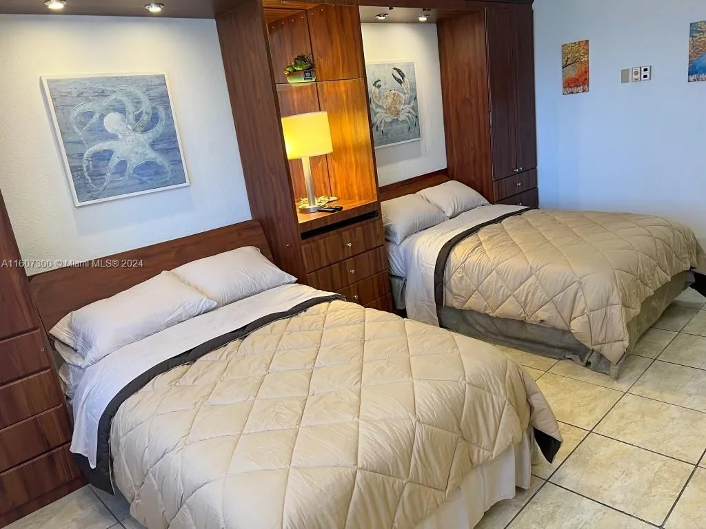 19201 Collins Ave # 428, Sunny Isles Beach, FL 33160 photo 8