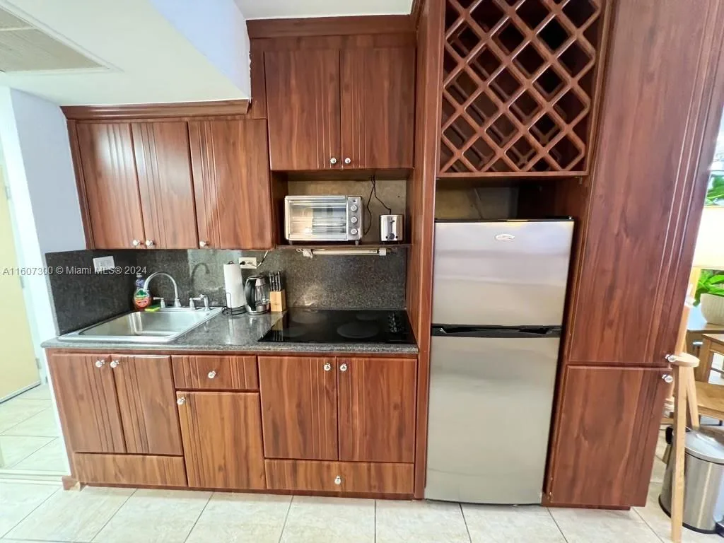 19201 Collins Ave # 428, Sunny Isles Beach, FL 33160 photo 9
