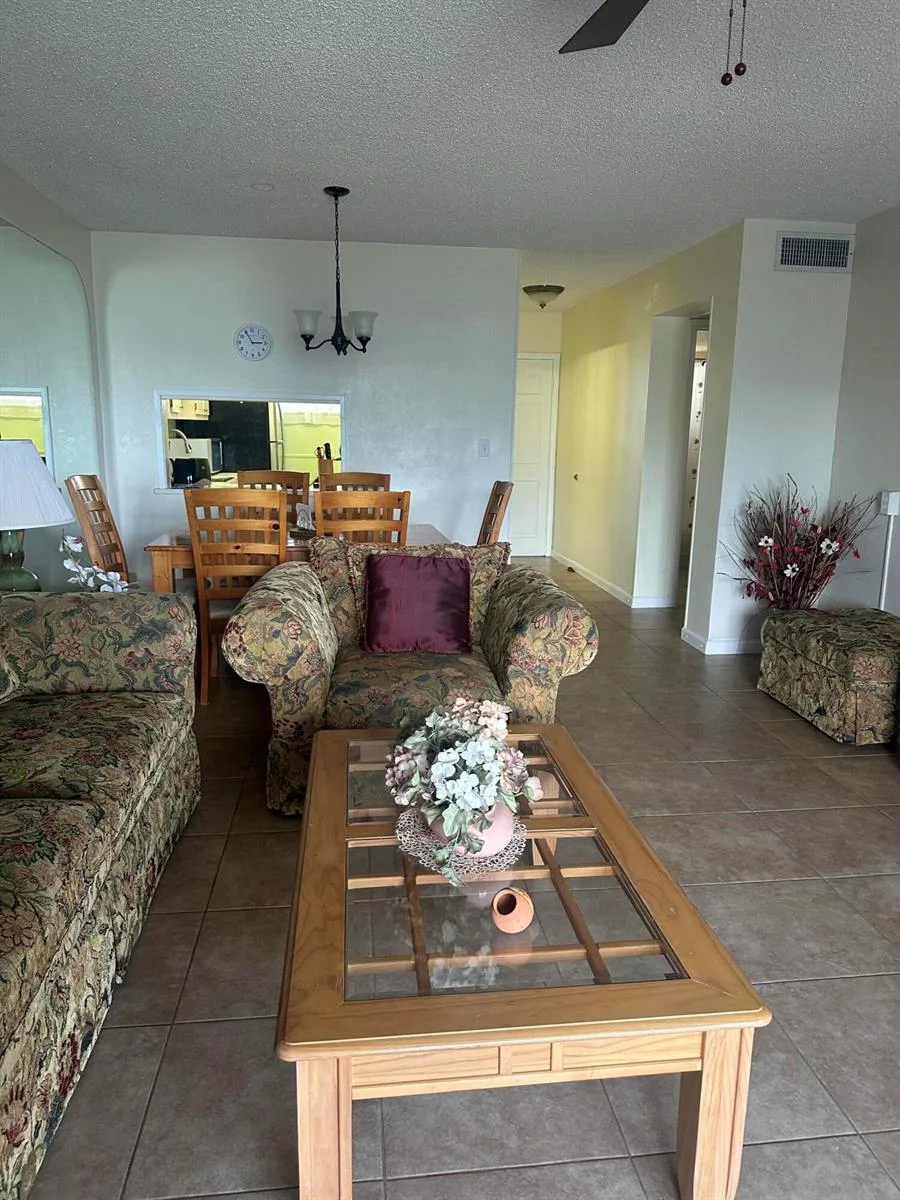 2812 S Garden Dr # 304, Lake Worth, FL 33461 photo 8
