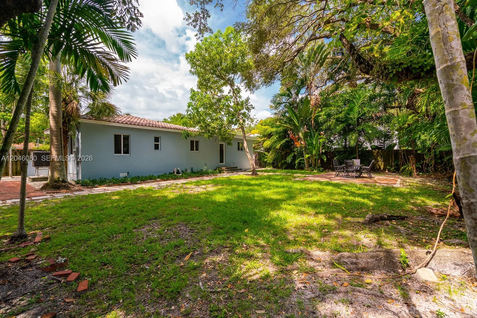 2215 Tequesta Ln, Miami, FL 33133 photo 4