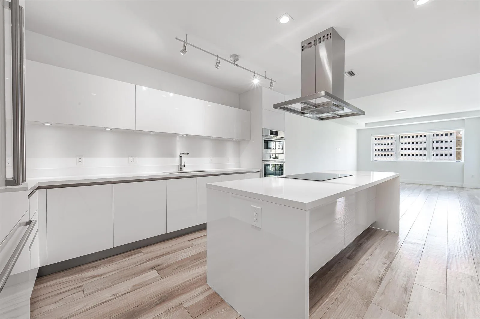 155 E Boca Raton Road # 516, Boca Raton, FL 33432
