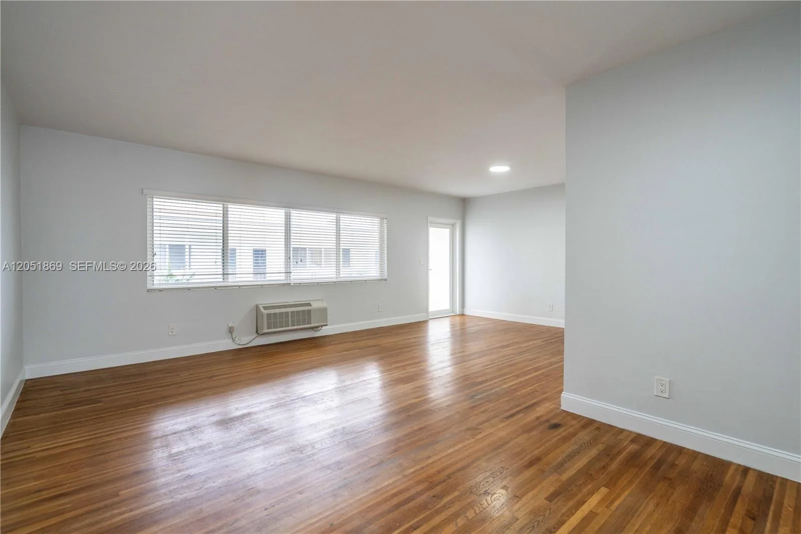8330 Byron Ave # 7, Miami Beach, FL 33141 photo 2