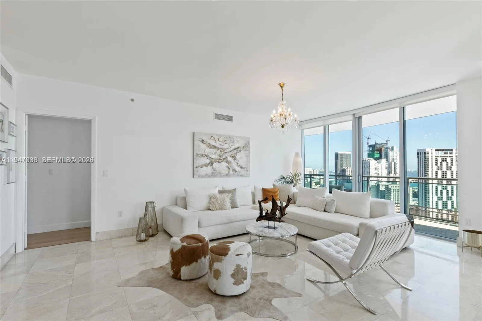 350 S Miami Ave # 3501, Miami, FL 33130 photo 4