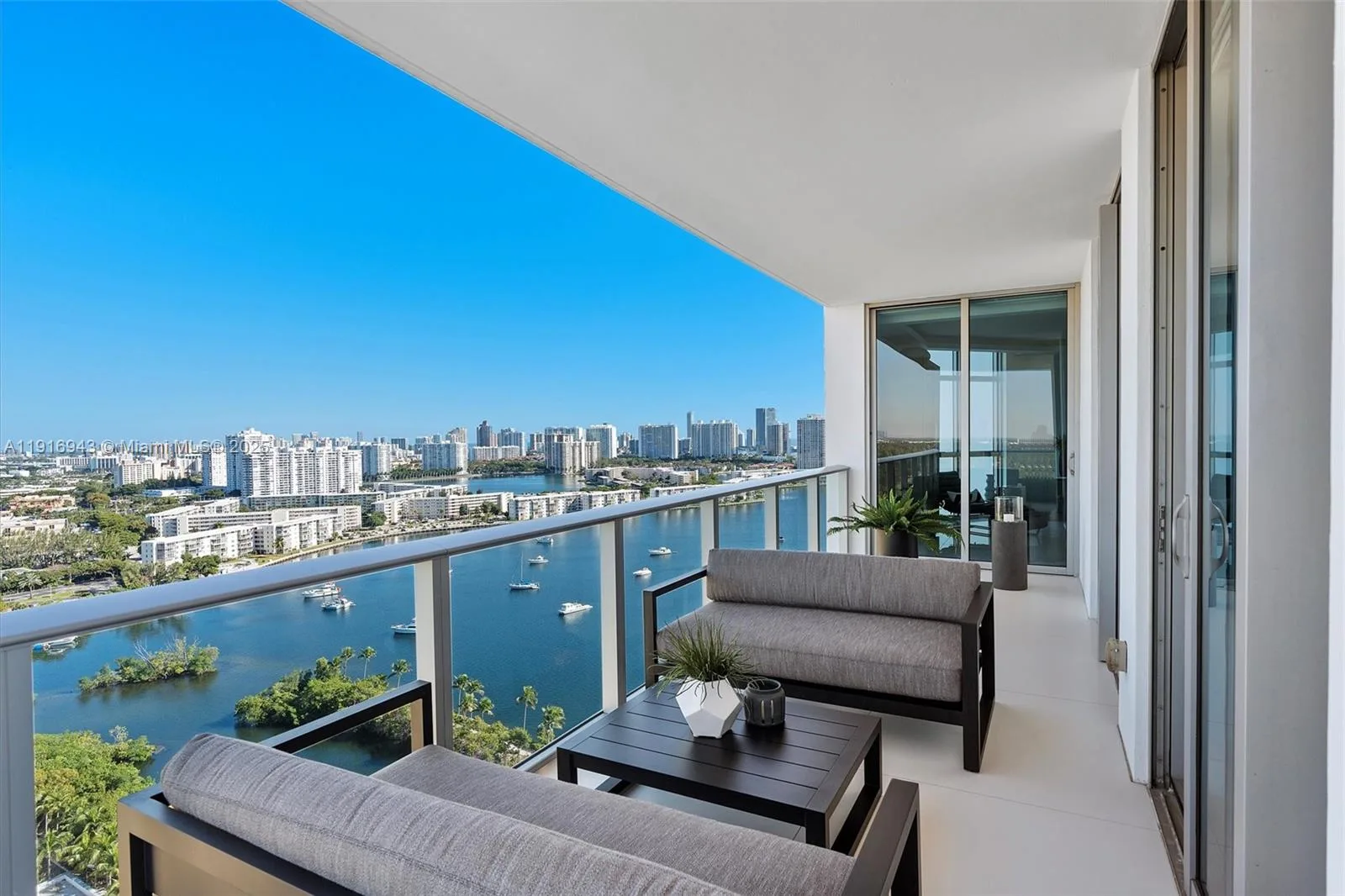 17301 Biscayne Blvd # 2202, North Miami Beach, FL 33160 photo 2