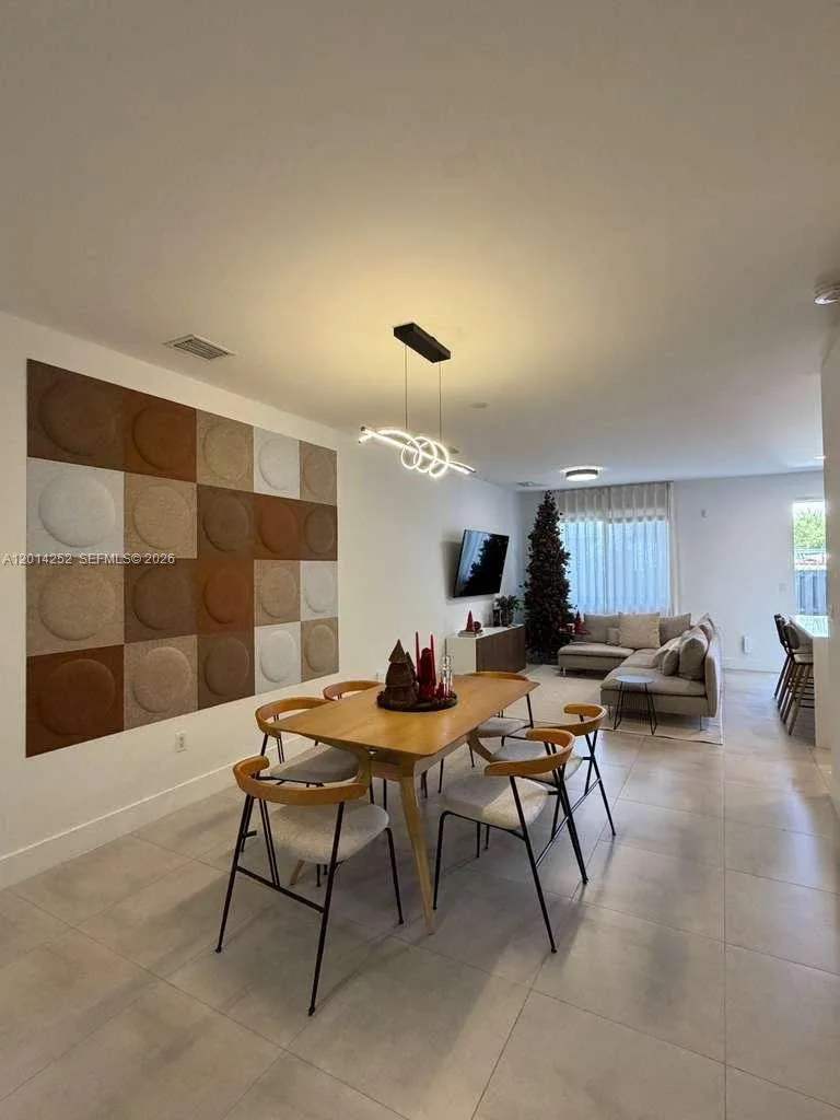 7187 NW 103 PATH # 7187, Miami, FL 33178 photo 3