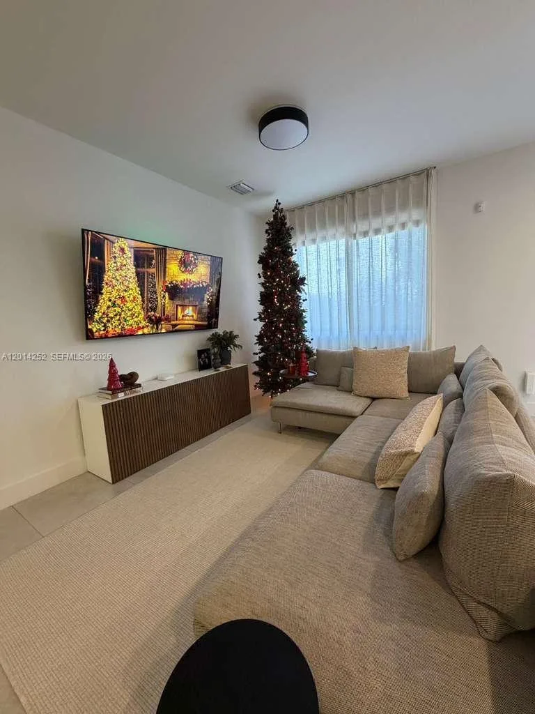 7187 NW 103 PATH # 7187, Miami, FL 33178 photo 6