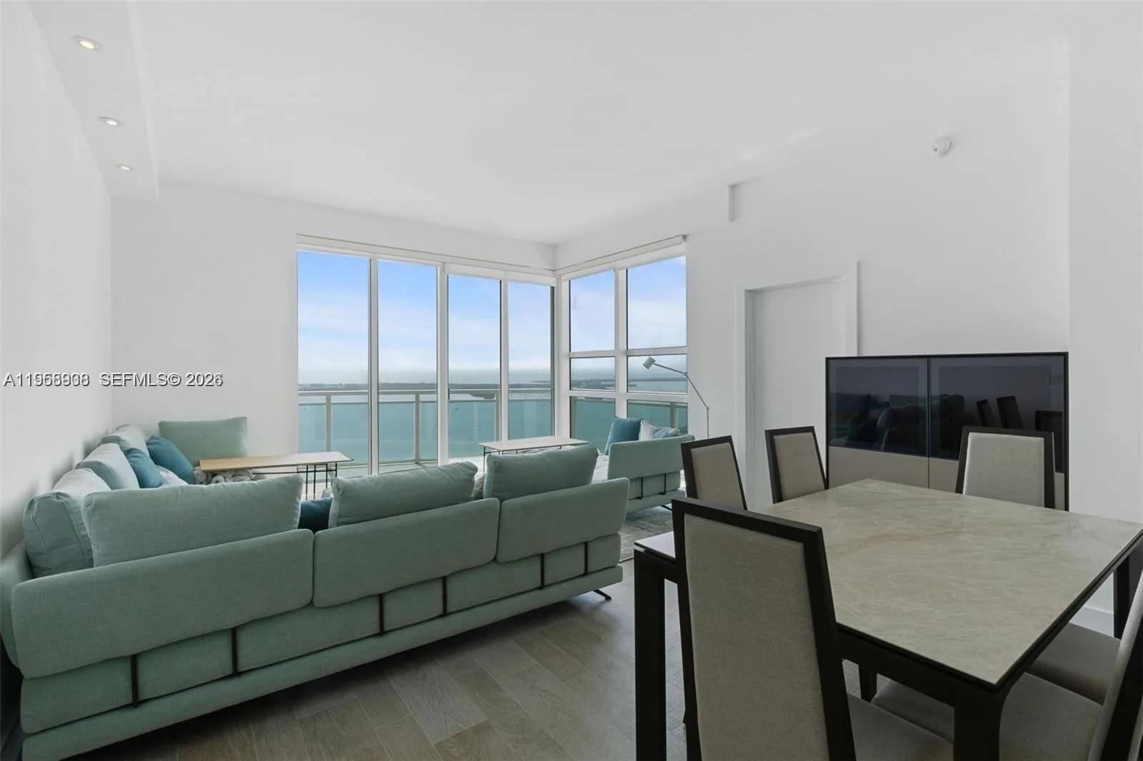 950 Brickell Bay Dr # 4411, Miami, FL 33131 photo 3