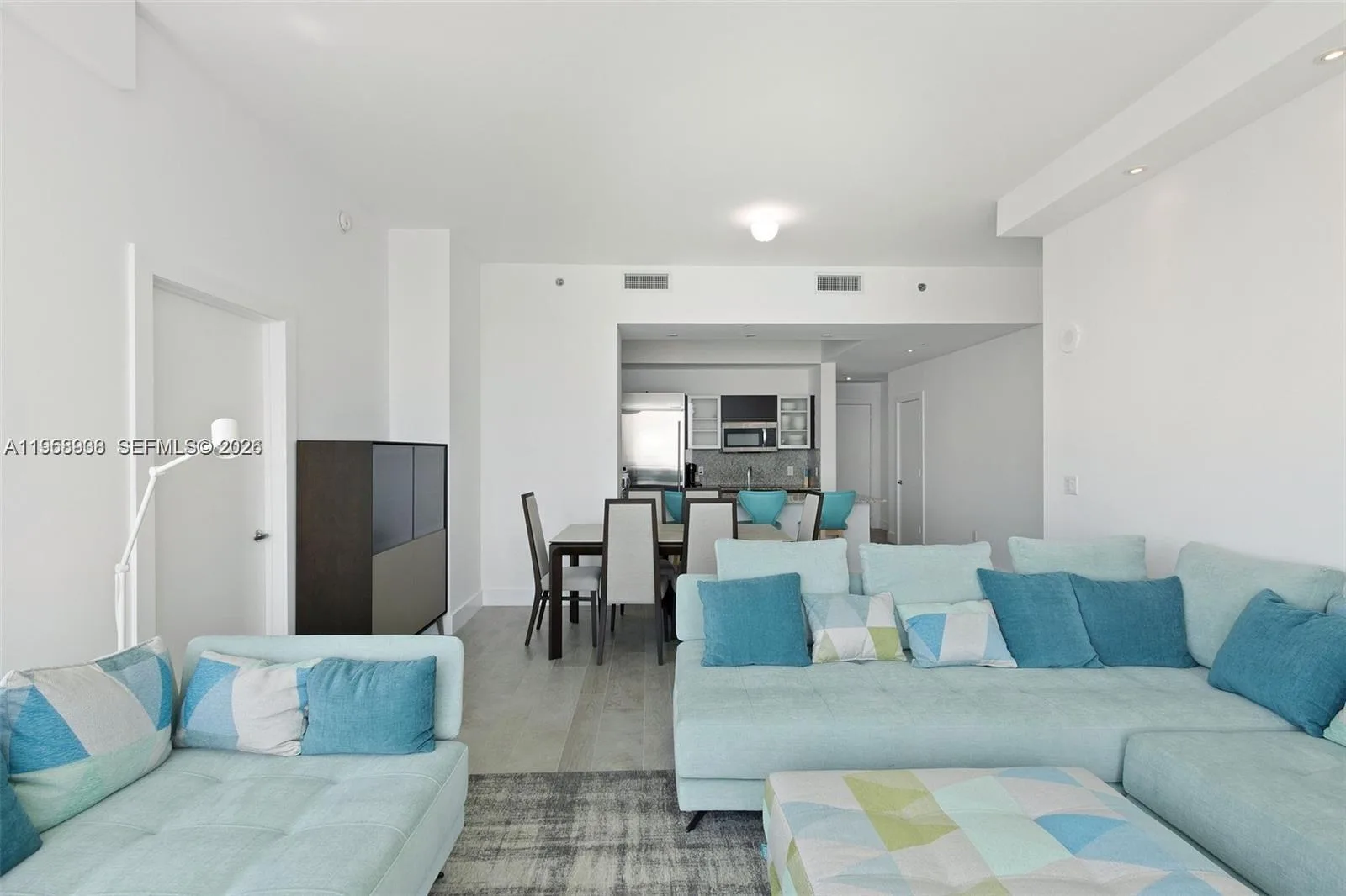 950 Brickell Bay Dr # 4411, Miami, FL 33131 photo 7